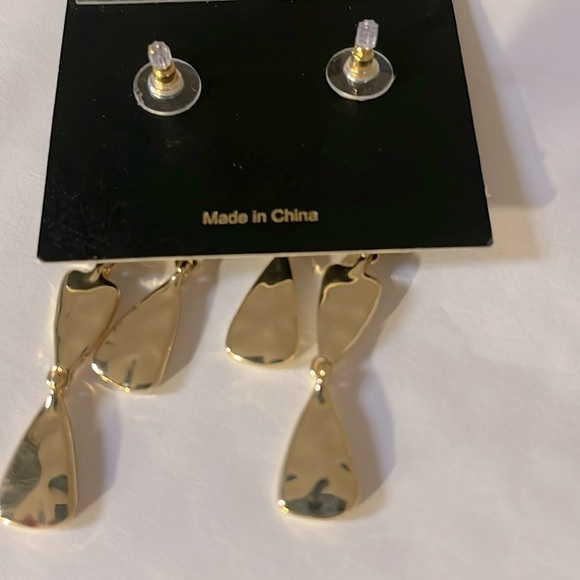 House Of Harlow 1960, 14KT gold plated earrings. New - Picture 4 of 5